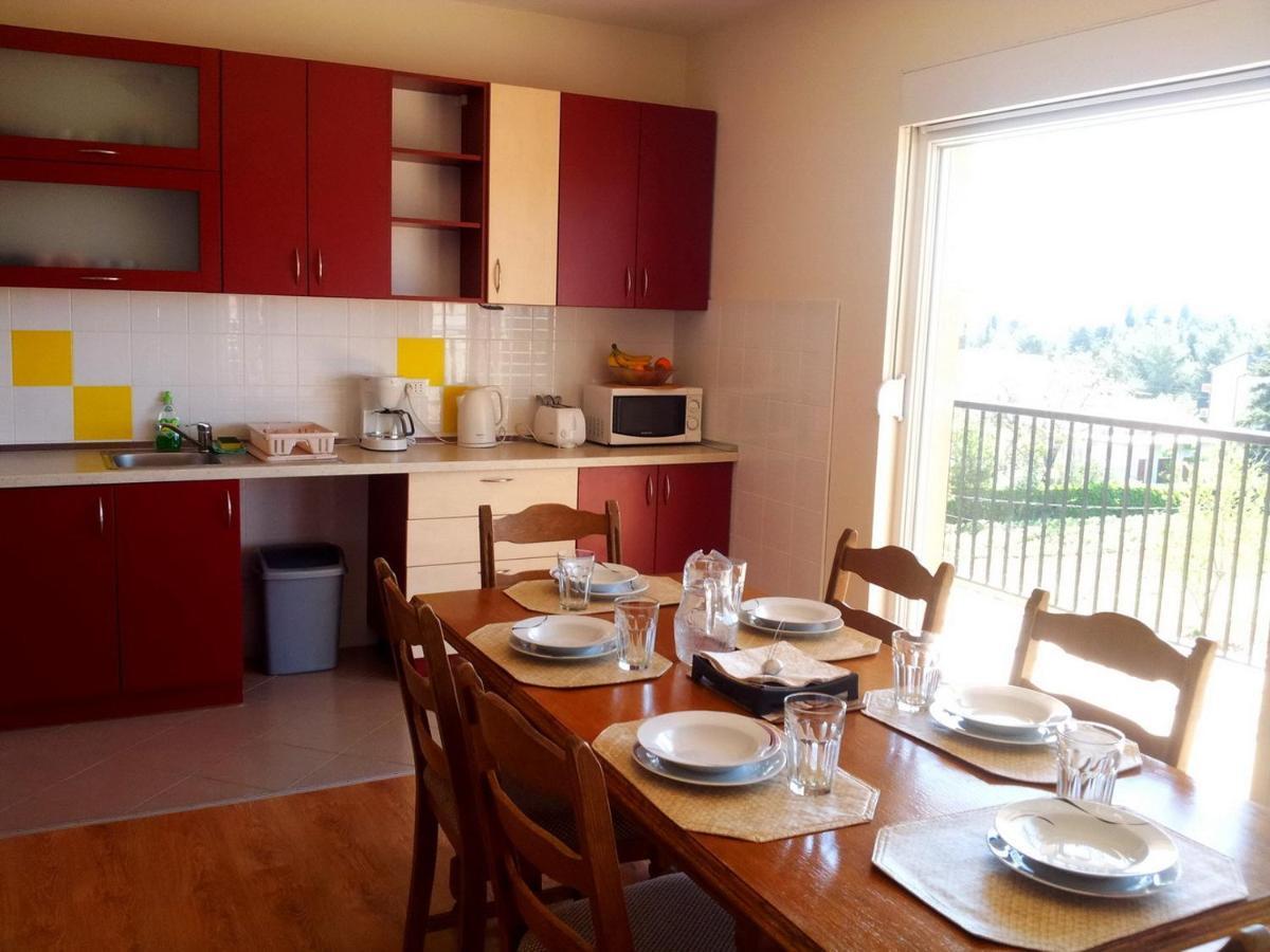 Apartment Maria - Comfortable Kastela Exterior photo