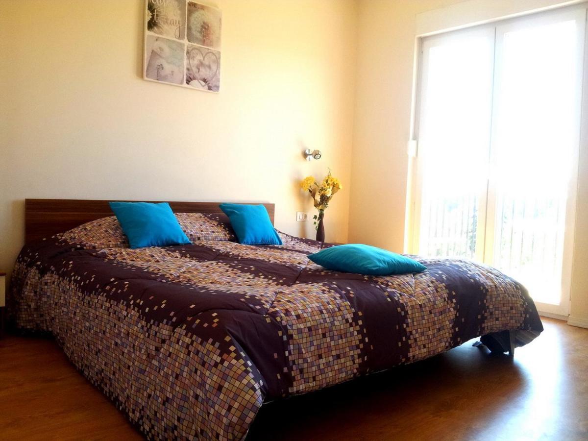 Apartment Maria - Comfortable Kastela Exterior photo