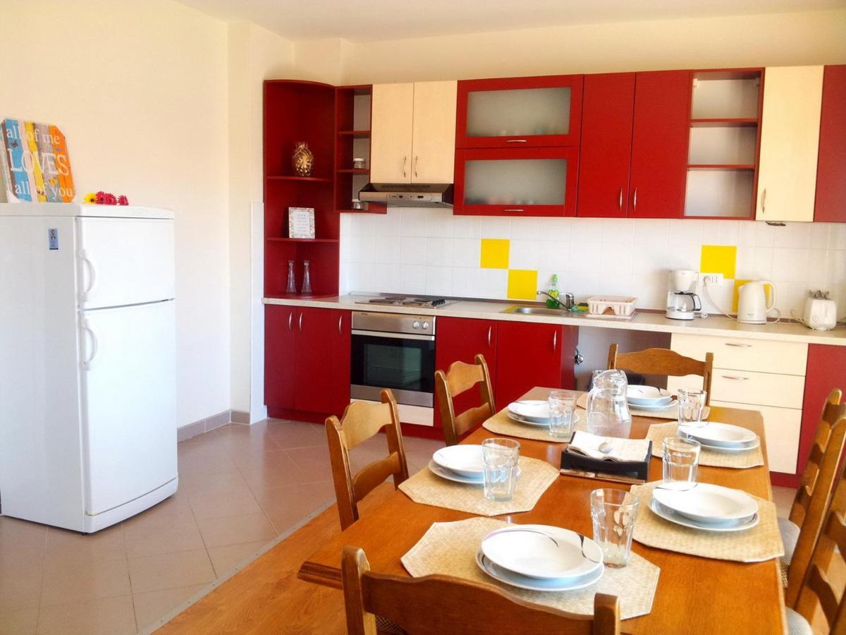 Apartment Maria - Comfortable Kastela Exterior photo